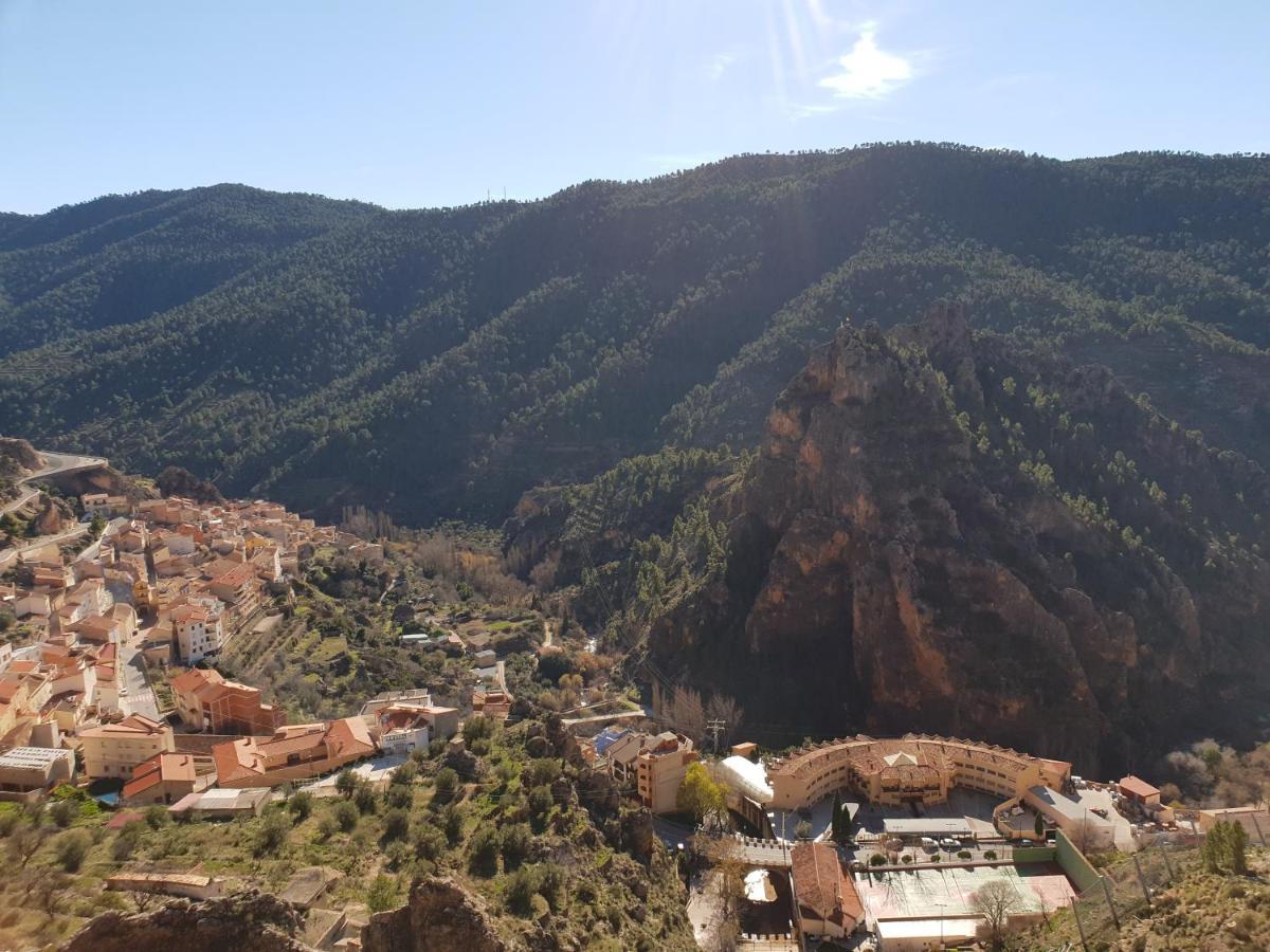 Hotel Restaurante Felipe II (Adults Only) Айна Екстериор снимка