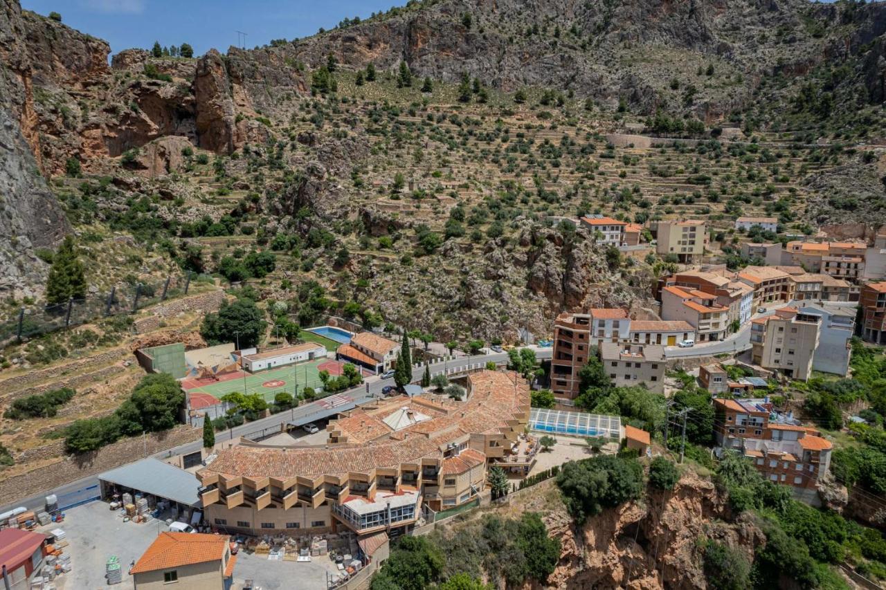 Hotel Restaurante Felipe II (Adults Only) Айна Екстериор снимка