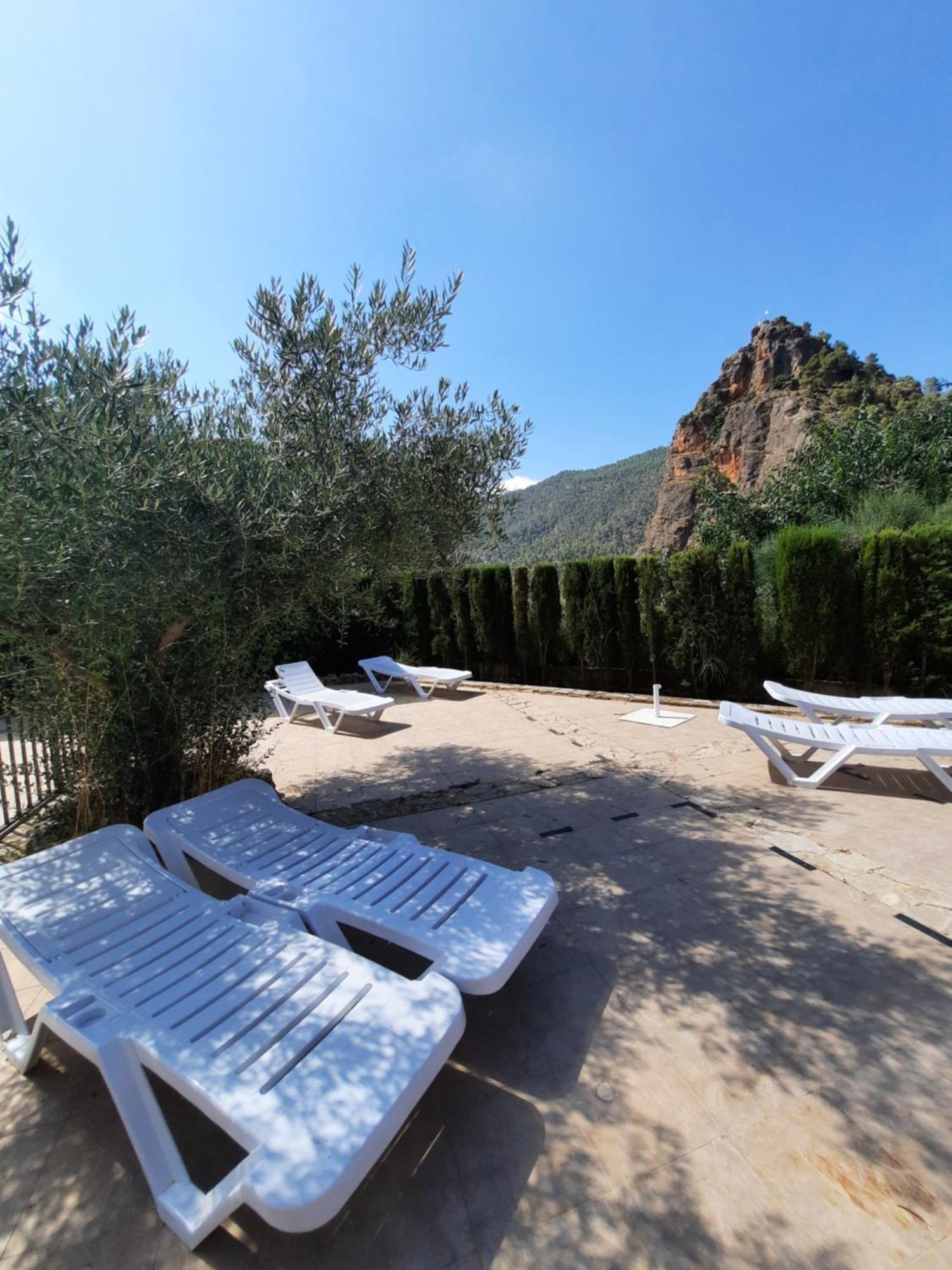 Hotel Restaurante Felipe II (Adults Only) Айна Екстериор снимка