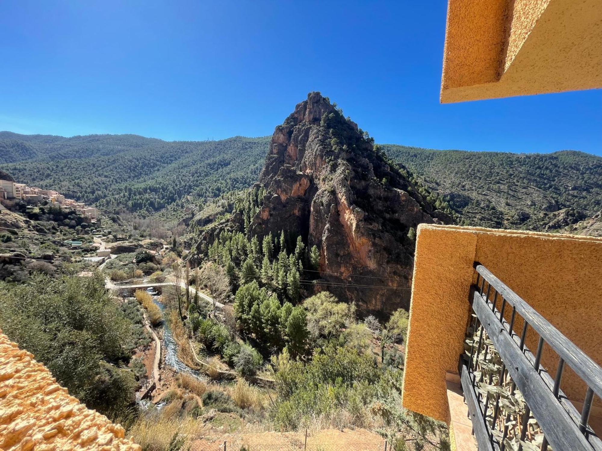 Hotel Restaurante Felipe II (Adults Only) Айна Екстериор снимка