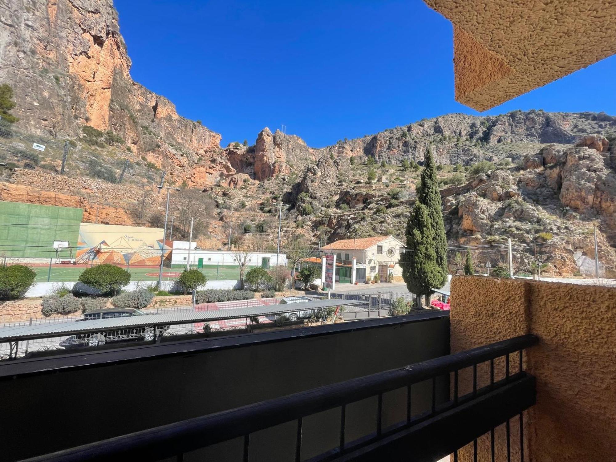 Hotel Restaurante Felipe II (Adults Only) Айна Екстериор снимка